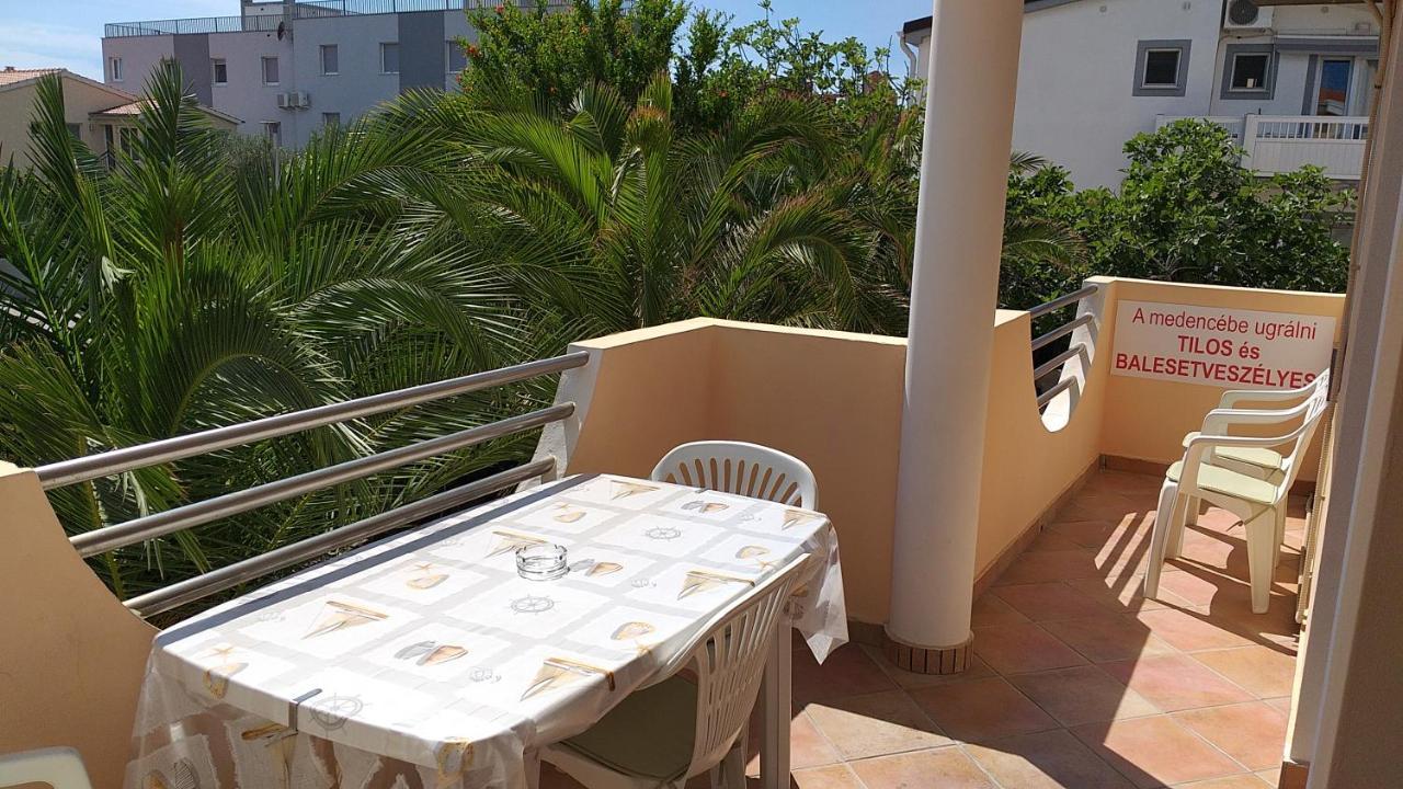 Villa Dobra Family Apartments Vir Exterior foto